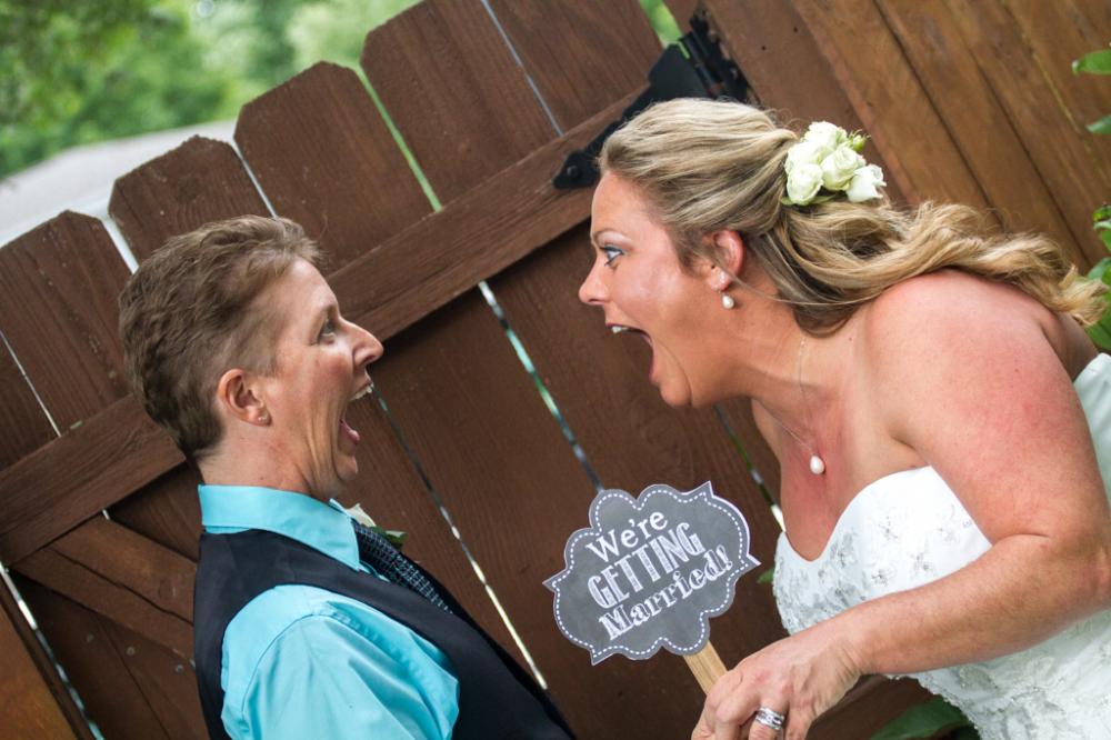 lesbian couple getting m,arried